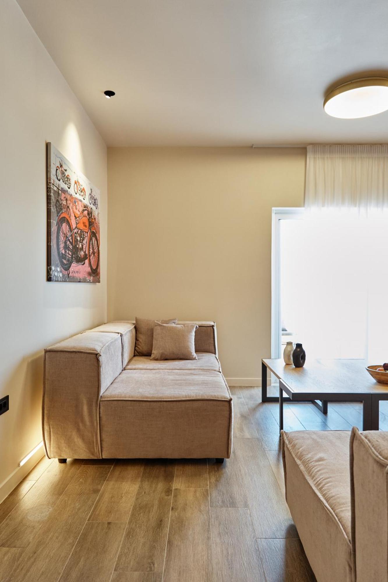 Callista Living Ii